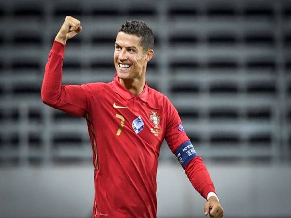 Chuyển nhượng 10/6: MU được khuyên dùng Pogba đổi Ronaldo